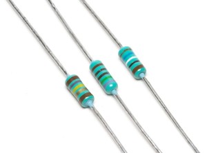 800px-3_Resistors